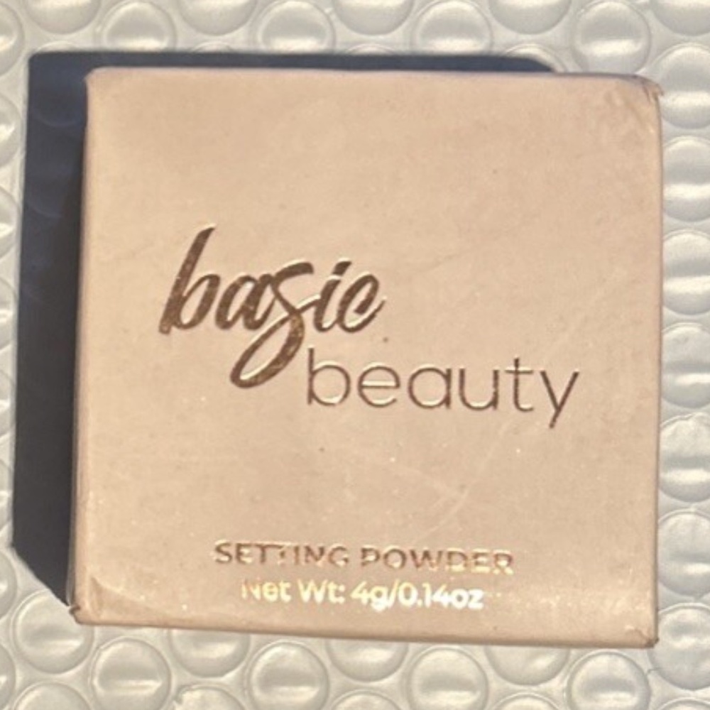Basic Beauty Translucent Setting Powder 4g Soft-Focus Matte Finish, NIB
